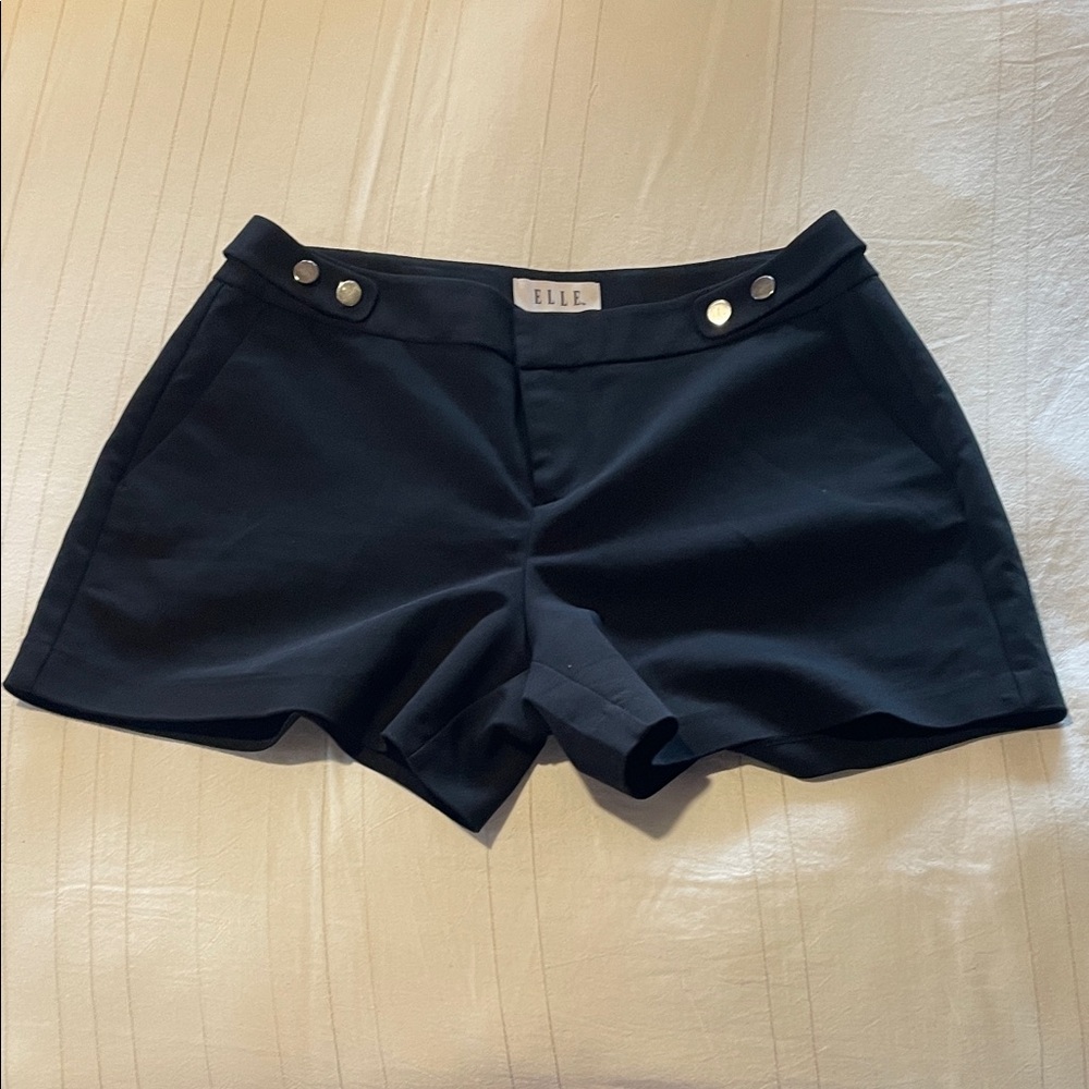 Elle Women's black High Waist Shorts